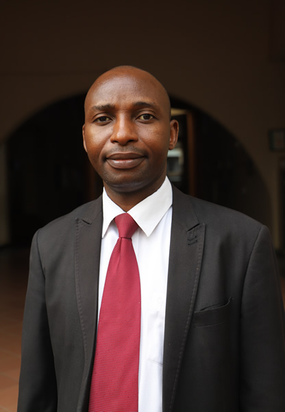Mr Babatunde Shonubi